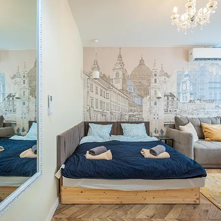 Elizabeth Boulevard Peace * Budapešť